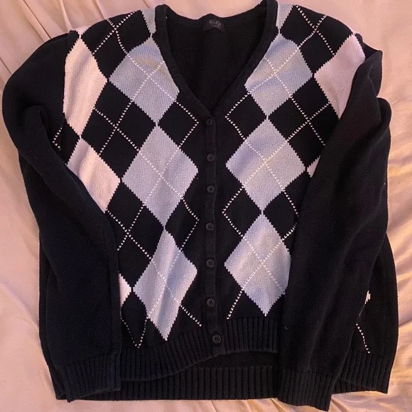 Brandy Melville argyle button up cardigan